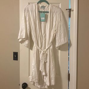 Piyama white robe